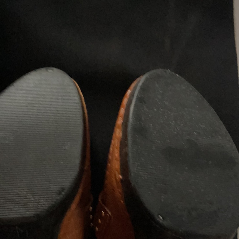 Clogs - Picture 6 of 8